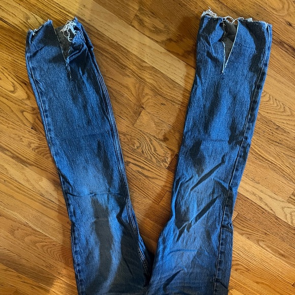 Jeans - Picture 1 of 3